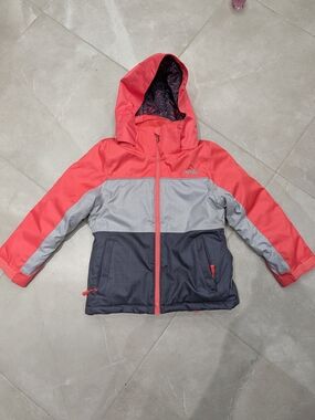 2/$50 XMTN Insulated Winter Jacket Ski Jacket – Kids Size 6